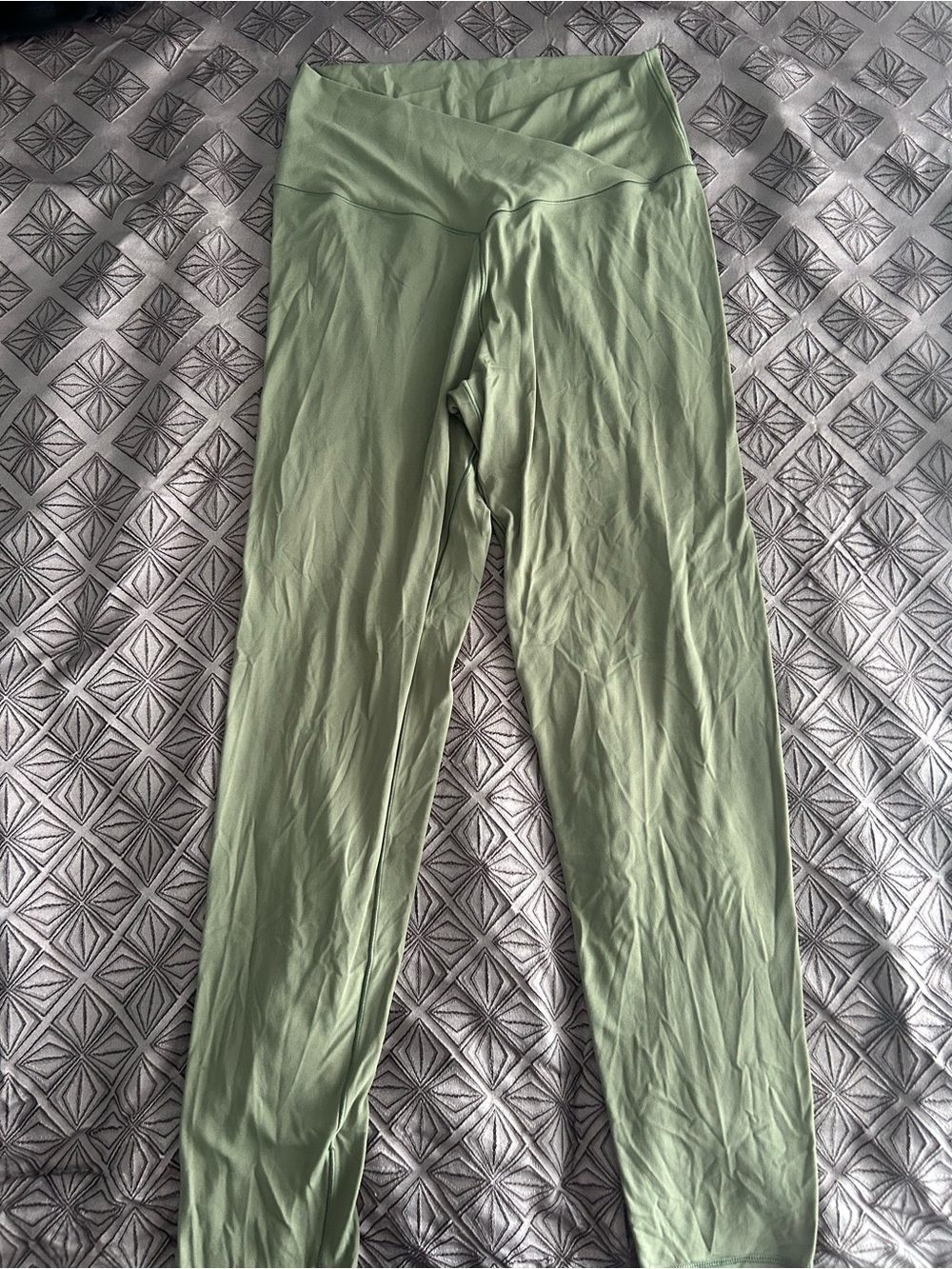 Woman’s Green High-Waist Leggings
